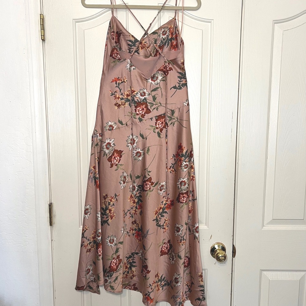ASTR The Label Gaia Floral Satin Cowl Neck Midi Dress Mauve Pink Womens Medium - Picture 5 of 10
